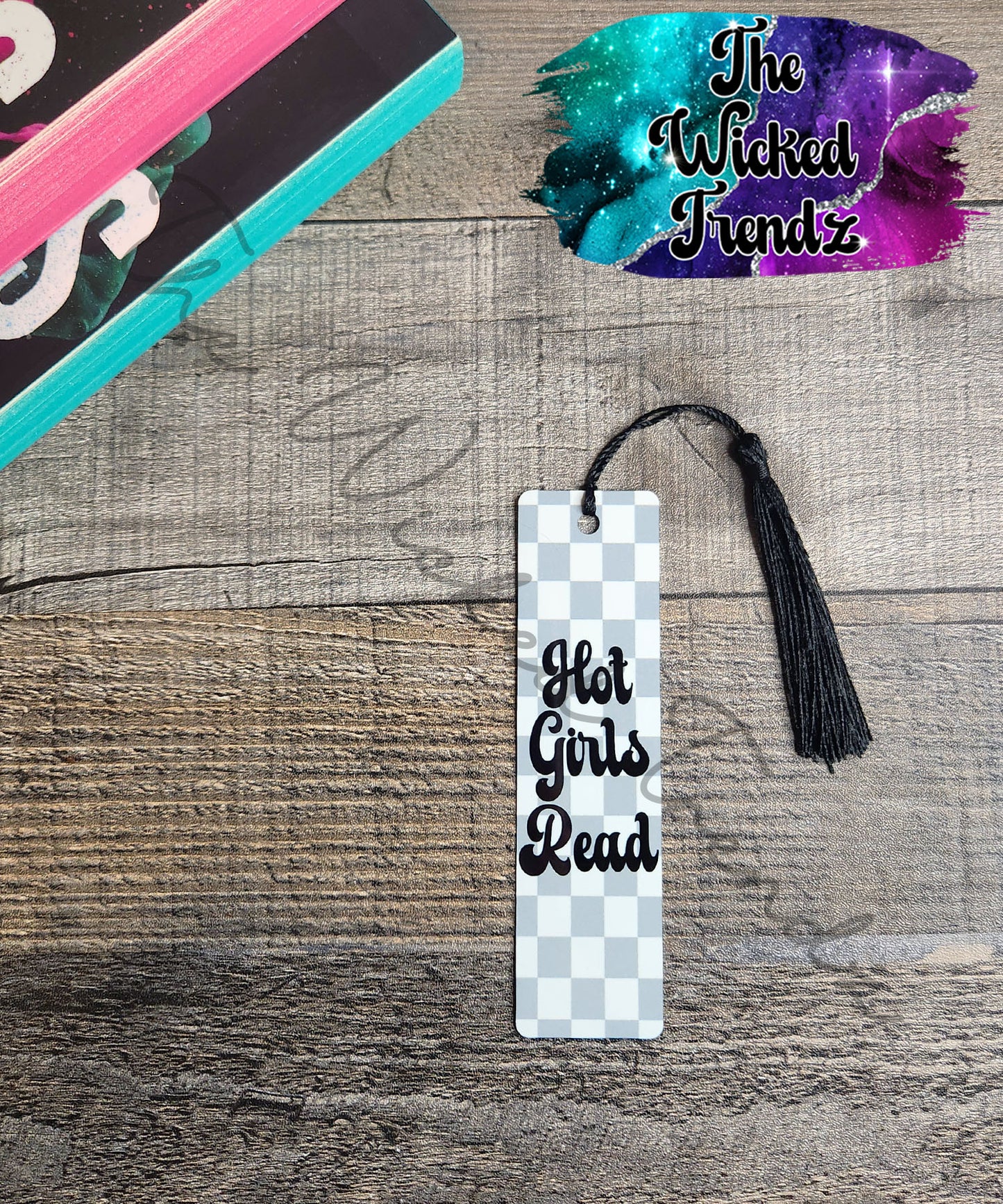 Hot Girls Read Checkered Print Retro Metal Bookmark Library Reading Book Club Gift