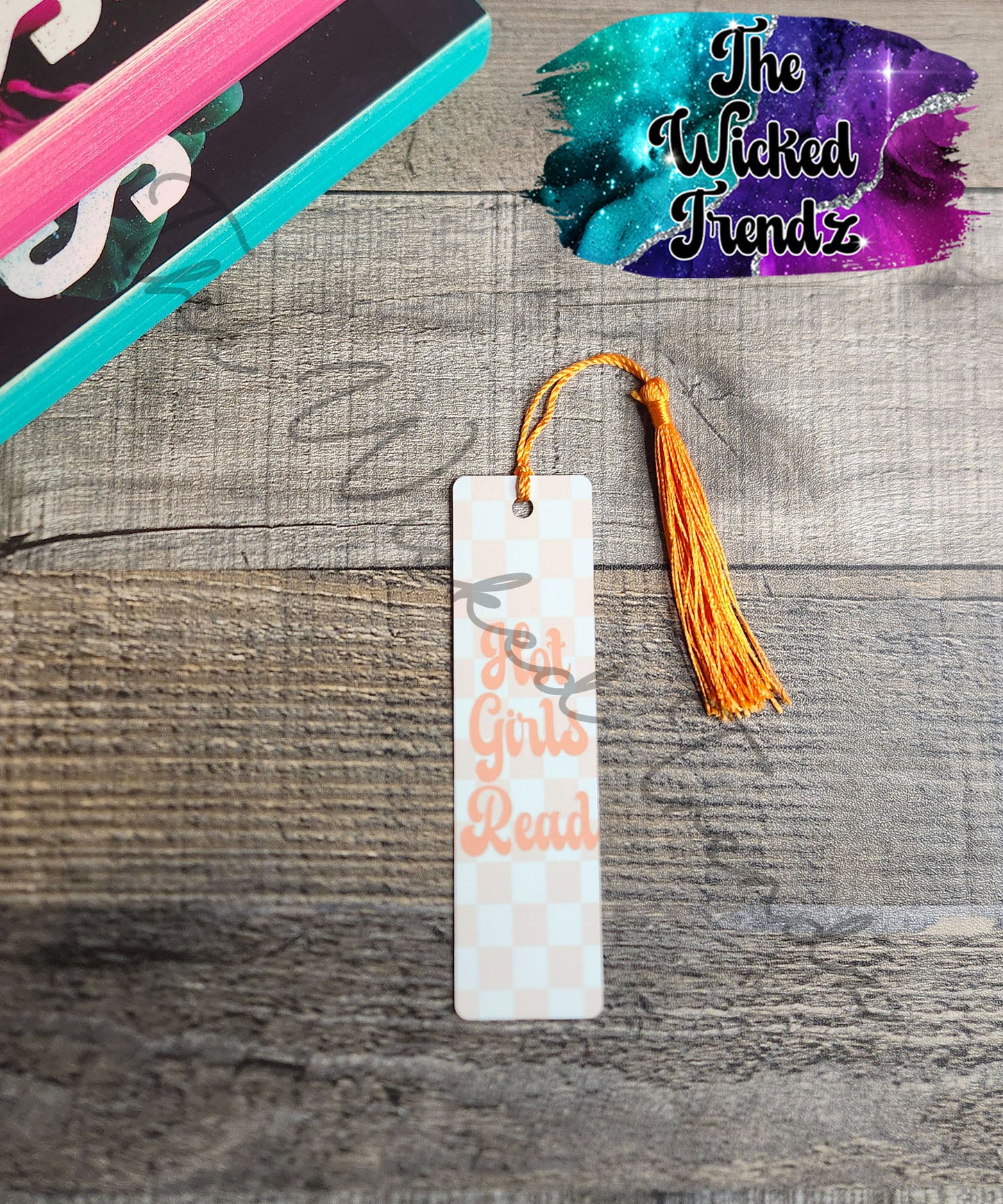 Hot Girls Read Checkered Print Retro Metal Bookmark Library Reading Book Club Gift