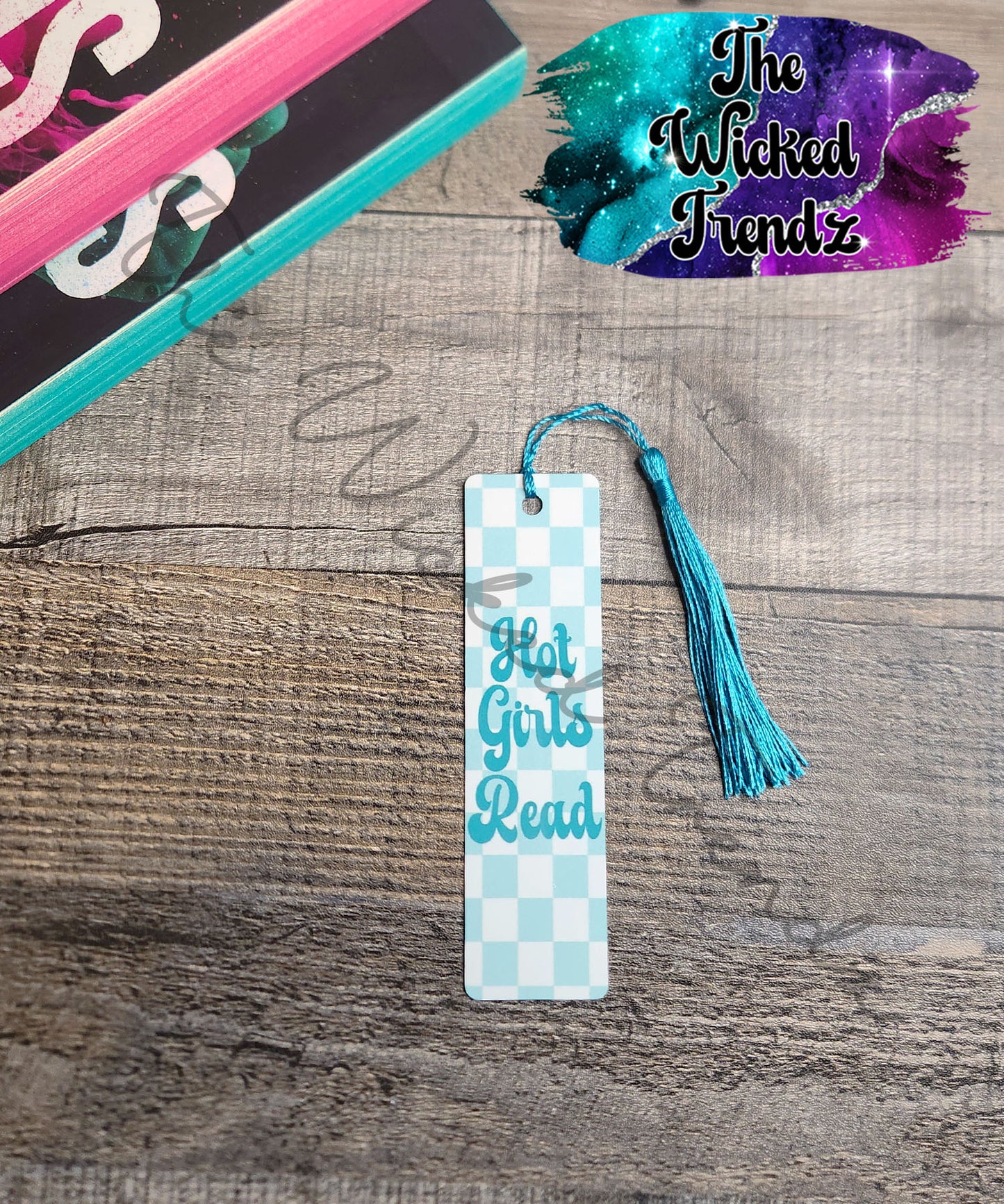 Hot Girls Read Checkered Print Retro Metal Bookmark Library Reading Book Club Gift